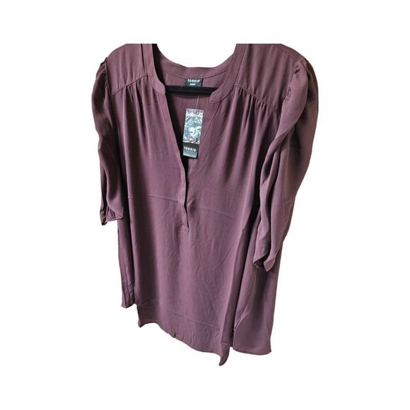 TORRID Plus Size Harper Georgette Sassafras Ruched Short Sleeve Blouse - Picture 3 of 16